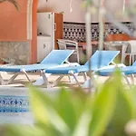 Maria I With Private Pool